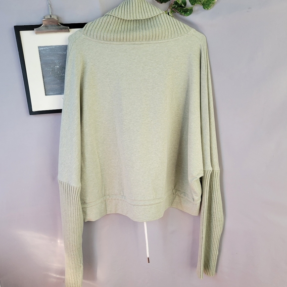 Varley Britannia Sweatshirt Sage Green XL - Picture 3 of 13